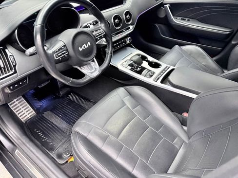 Used 2022 Kia Stinger GT2 AWD/4WD image 8