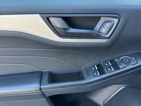 Certified 2022 Ford Escape SE FWD image 12