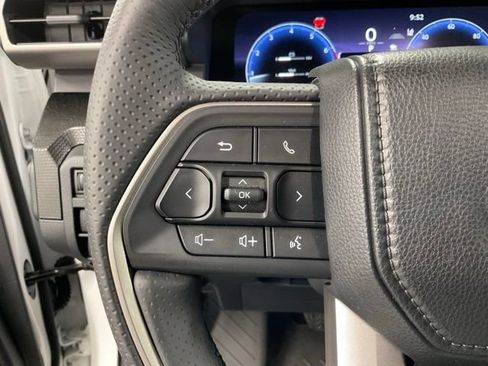 Used 2026 Toyota 4Runner Limited AWD/4WD image 23