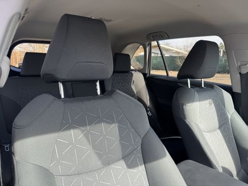 Certified 2021 Toyota RAV4 XLE image 20