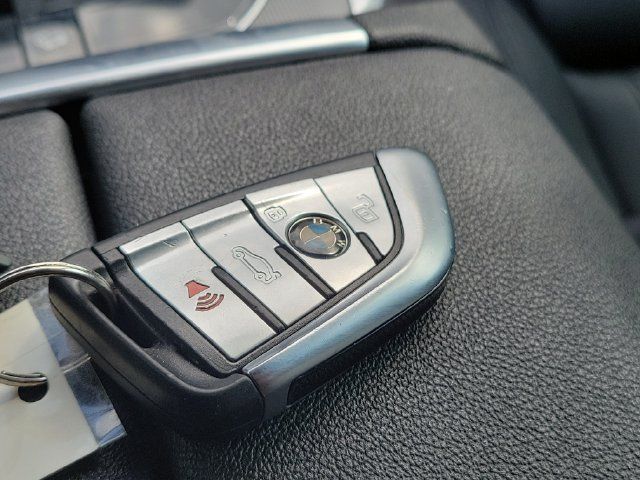 Used 2021 BMW X5 xDrive40i w/ Convenience Package AWD/4WD image 40