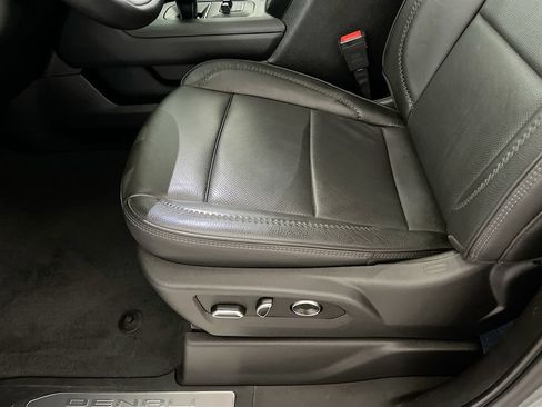 Used 2025 GMC Sierra 1500 Denali AWD/4WD image 20