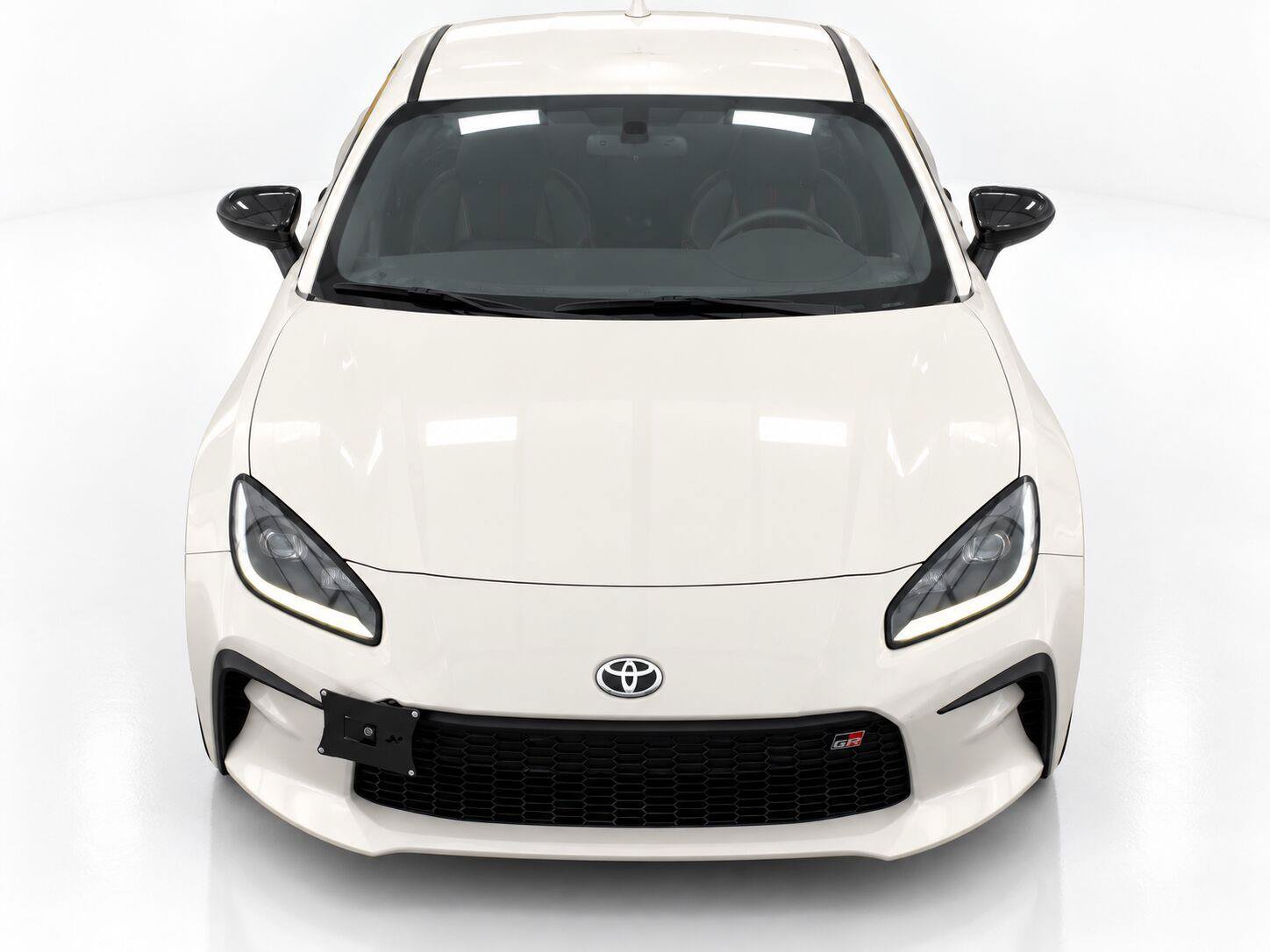 Used 2024 Toyota GR86 RWD image 6
