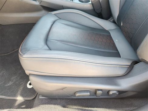 Certified 2025 Subaru Crosstrek 2.5i Limited w/ Crosstrek Mirror Package image 26