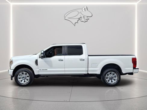 Used 2021 Ford F250 Platinum image 2