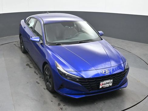 Used 2023 Hyundai Elantra Blue FWD image 35