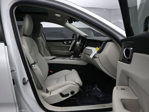 New 2026 Volvo XC60 T8 Ultra w/ Climate Package AWD/4WD image 26