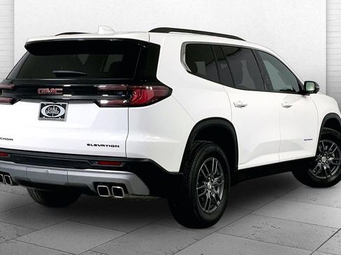 Used 2025 GMC Acadia Elevation image 13
