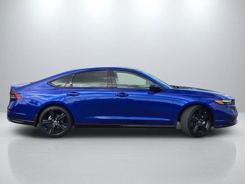 Used 2023 Honda Accord Sport image 3