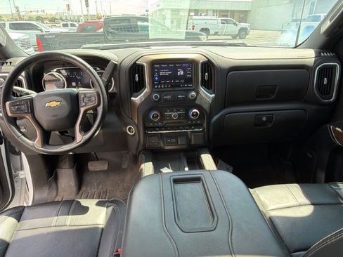 Used 2022 Chevrolet Silverado 2500 High Country AWD/4WD image 18