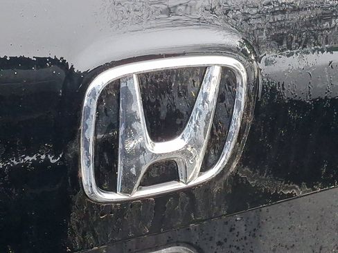 Used 2019 Honda Pilot Touring image 8