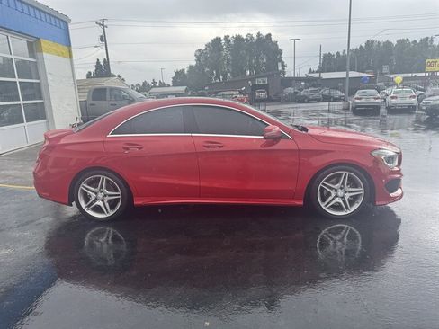 Used 2014 Mercedes-Benz CLA 250 image 4