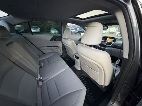 Used 2013 Honda Accord EX-L image 18