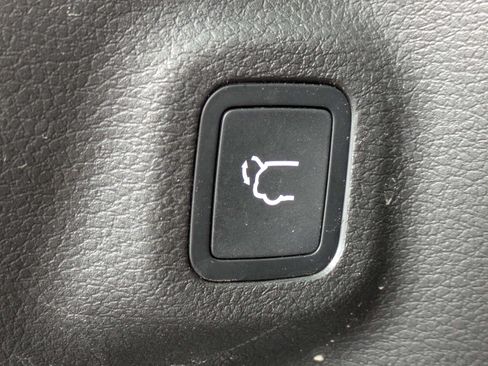 Used 2025 Jeep Compass Trailhawk w/ Trailhawk Elite Group AWD/4WD image 14