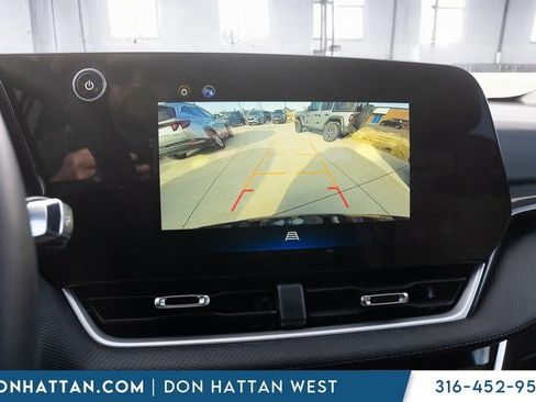 Used 2025 Chevrolet Equinox LT image 8