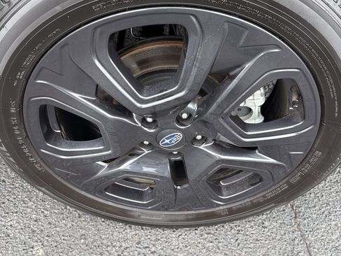 Used 2025 Subaru Ascent Bronze Edition image 16