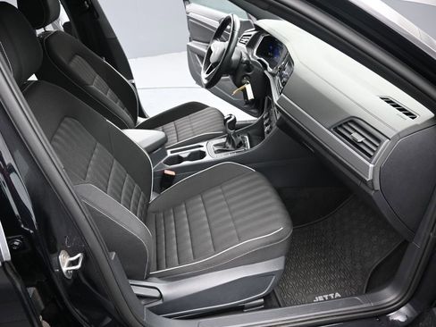 Used 2023 Volkswagen Jetta Sport image 23