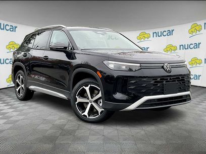 New 2025 Volkswagen Tiguan SE