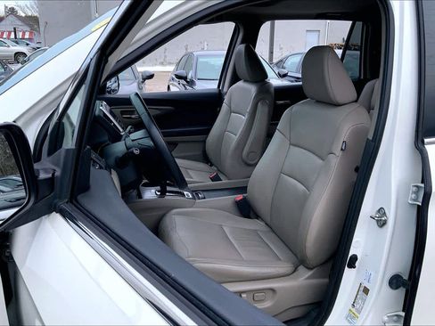 Used 2016 Honda Pilot EX-L image 9