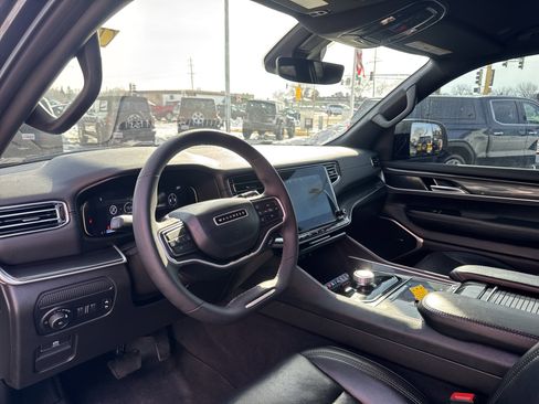 Used 2022 Jeep Wagoneer Series I w/ Convenience Group I image 18