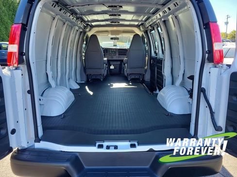 New 2025 Chevrolet Express 2500 image 17