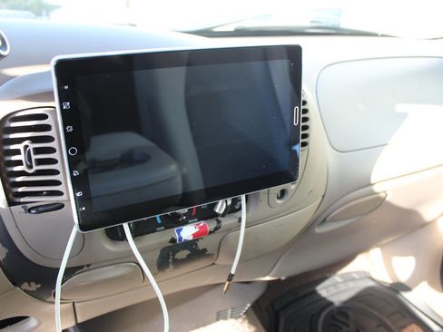 Used 2002 Ford F150 XLT image 7