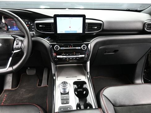 Used 2023 Ford Explorer ST-Line w/ Class IV Trailer Tow Package image 12