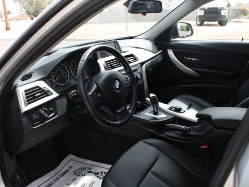 Used 2014 BMW 320i Sedan RWD image 8