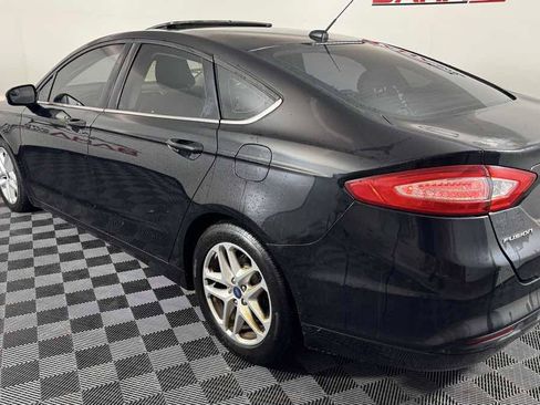 Used 2016 Ford Fusion SE FWD image 6