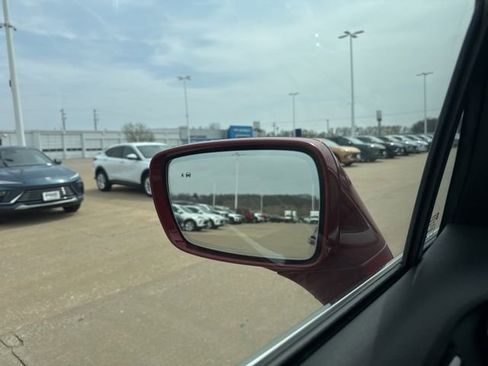 Used 2018 Buick Enclave Premium image 60