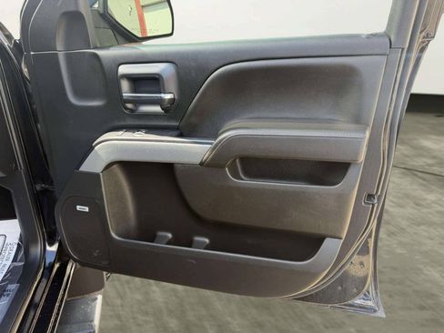 Used 2017 Chevrolet Silverado 1500 LT w/ Midnight Edition AWD/4WD image 28