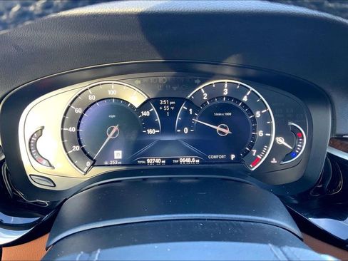 Used 2017 BMW 540i xDrive image 25