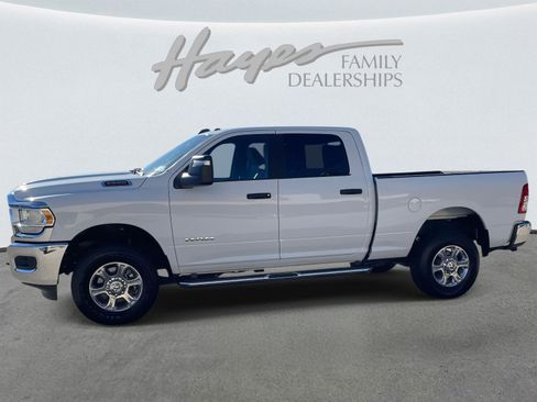 Used 2024 RAM 2500 Big Horn w/ Bed Utility Group image 31