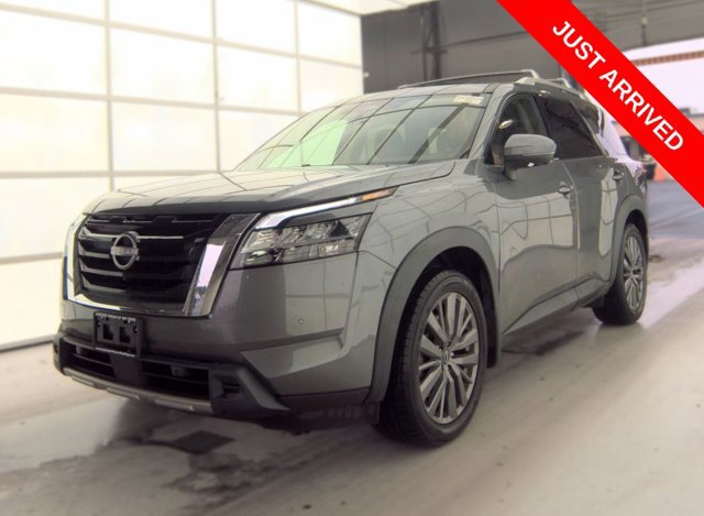 Used 2024 Nissan Pathfinder SL w/ SL Premium Package AWD/4WD image 1