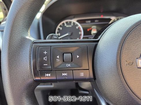 Used 2023 Nissan Rogue SV FWD image 25