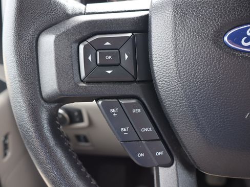 Used 2018 Ford F150 XLT w/ Equipment Group 302A Luxury AWD/4WD image 16