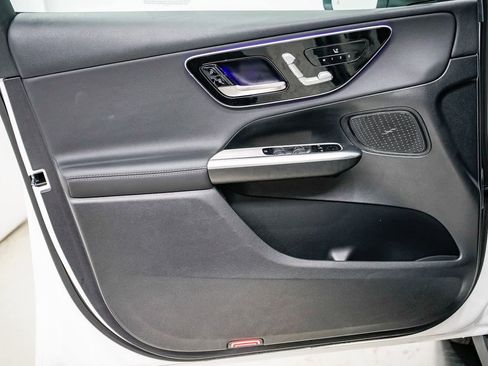 Used 2025 Mercedes-Benz GLC 300 image 18