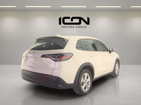 Used 2025 Honda HR-V LX image 3