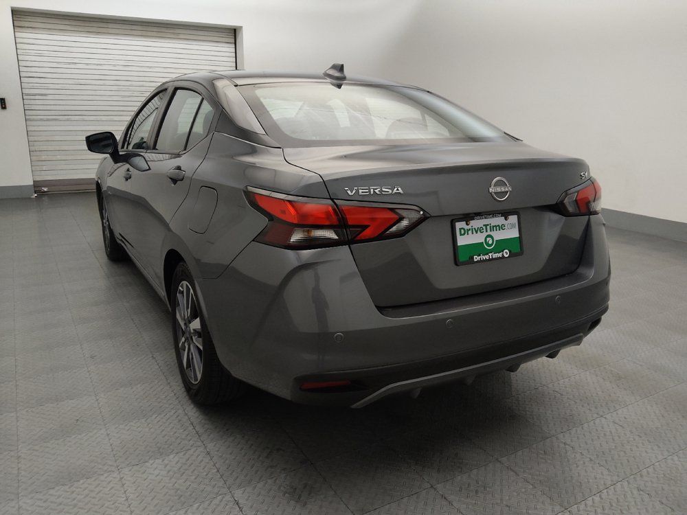 Used 2024 Nissan Versa SV FWD image 5