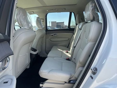 New 2026 Volvo XC90 B6 Ultra w/ Protection Package AWD/4WD image 12