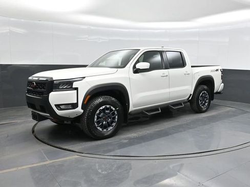 Used 2026 Nissan Frontier PRO-4X w/ Tow Package image 8