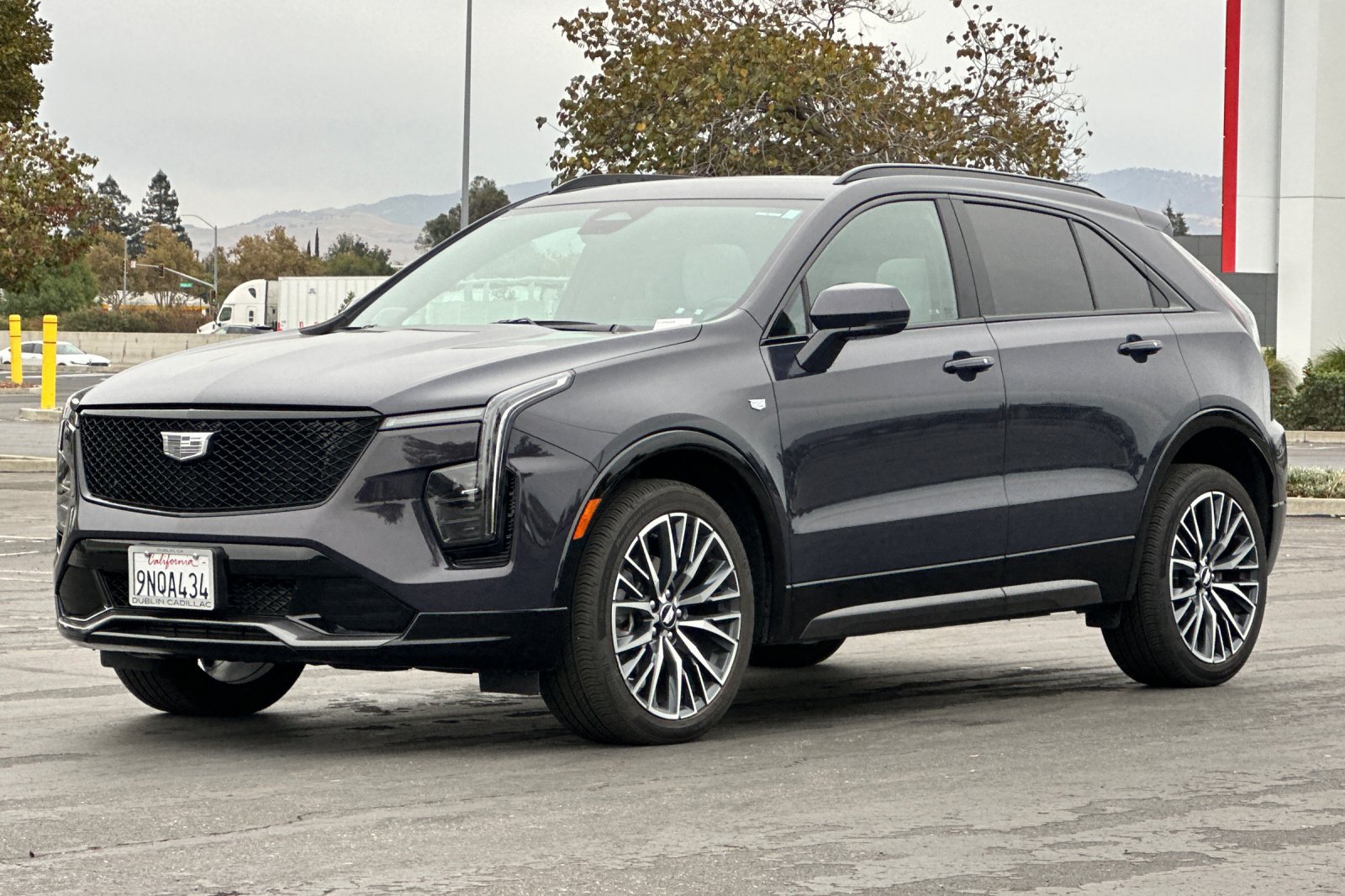 Used 2024 Cadillac XT4 Sport AWD/4WD image 9