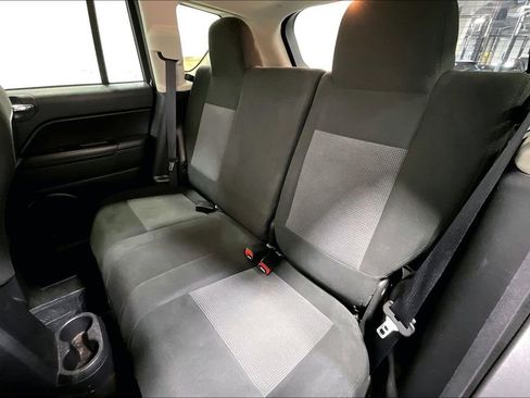 Used 2016 Jeep Compass Sport w/ Power Value Group image 33