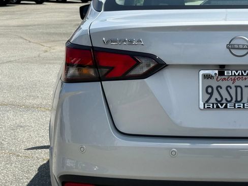 Used 2025 Nissan Versa S w/ Trunk Package FWD image 14