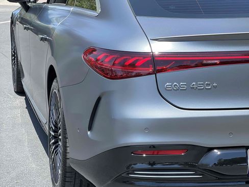 Used 2022 Mercedes-Benz EQS 450+ Sedan image 30