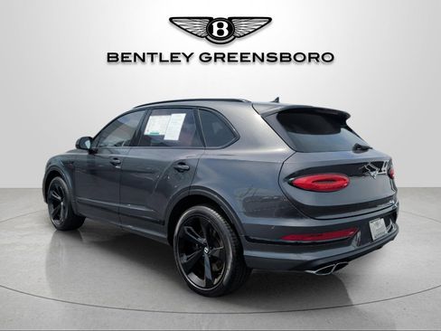 Used 2022 Bentley Bentayga AWD/4WD image 3