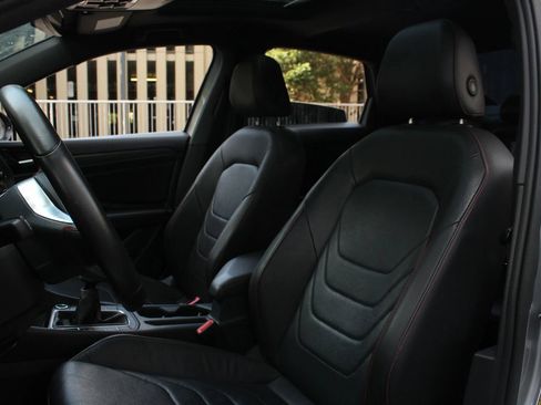 Used 2019 Volkswagen Jetta GLI Autobahn FWD image 16