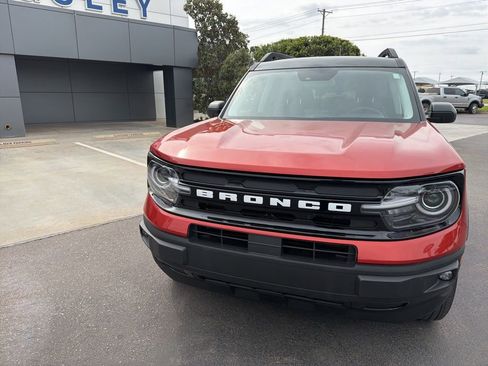 Used 2024 Ford Bronco Sport Outer Banks w/ Tech Package AWD/4WD image 8