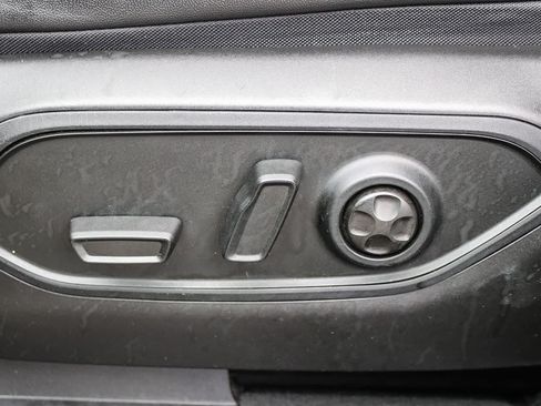 Used 2022 Jeep Grand Cherokee L Limited AWD/4WD image 20
