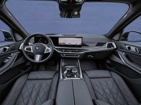Used 2025 BMW X7 xDrive40i w/ M Sport Package AWD/4WD image 35